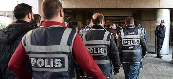 FETÖ operasyonu amirallere uzandı