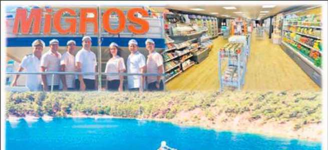 Yüzen Migros denizde