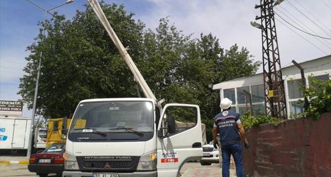 Kaçak elektrikleri kesildi!