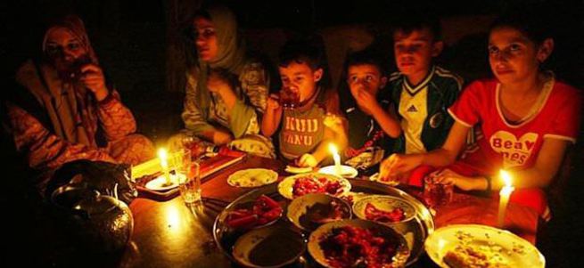 Başbakan: Filistin davasını savunmak süslü laflarla değil icraatle olur