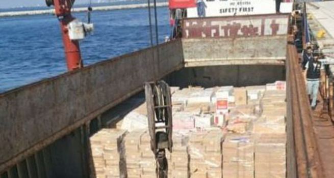 Gemiye kaçak sigara baskını