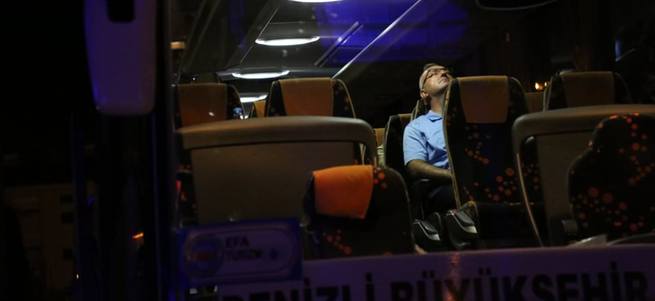 Tuğgeneral Özbakır ile 51 rütbeli askeri personel tutuklandı