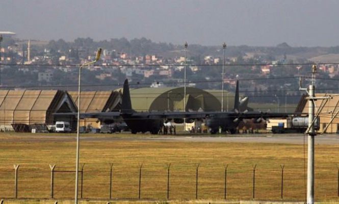 İncirlik'te para dolu kasa bulundu