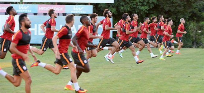Galatasaray'da 4 isim kadro dışı!