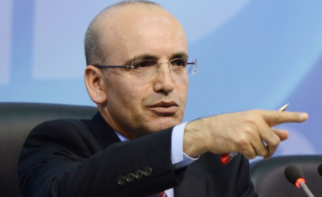 Şimşek: Vatandaşlar 9 milyar doların üzerindeki dövizini bozdurarak Türk lirasına geçti