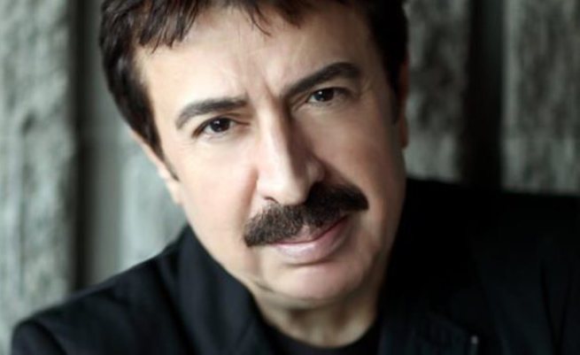 Şehitler için şiir yazdı