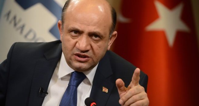 Bakan Fikri Işık 2 YAŞ üyesinin neden istifa ettiğini açıkladı